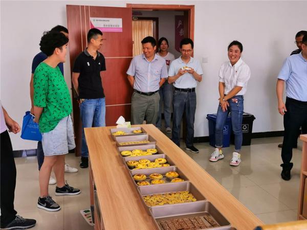 0815提升職業(yè)技能 展示專業(yè)風(fēng)采——市人大調(diào)研組一行來秀水學(xué)院開展調(diào)研工作-史源2_副本.jpg