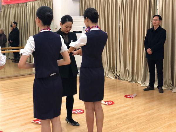 03304_(zhun)I(y)l(f)չ 춨͘I(y)(zhun)I(y)A(ch)Ϣϵ2019(j)շ(w)W(xu)(zhun)I(y)ԇӛ(sh)-΢5_.jpg
