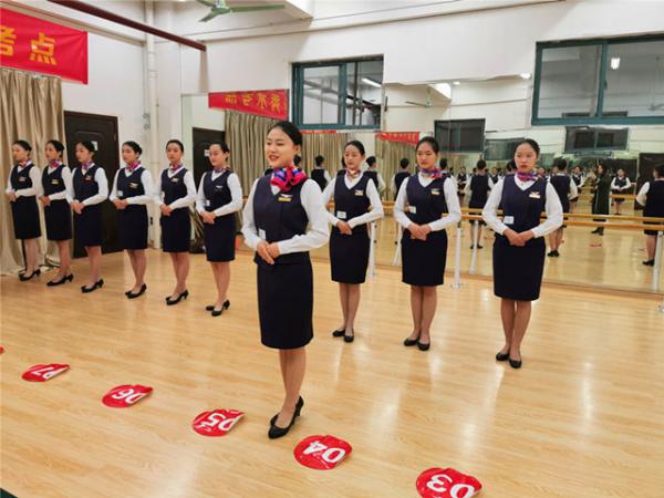 0330_(zhun)I(y)l(f)չ 춨͘I(y)(zhun)I(y)A(ch)Ϣϵ2019(j)շ(w)W(xu)(zhun)I(y)ԇӛ(sh)-΢1_.jpg
